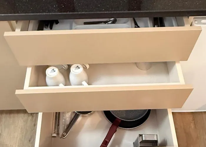 Апартаменти Tudor's *