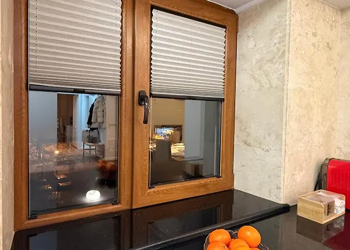 Tudor's Апартаменти